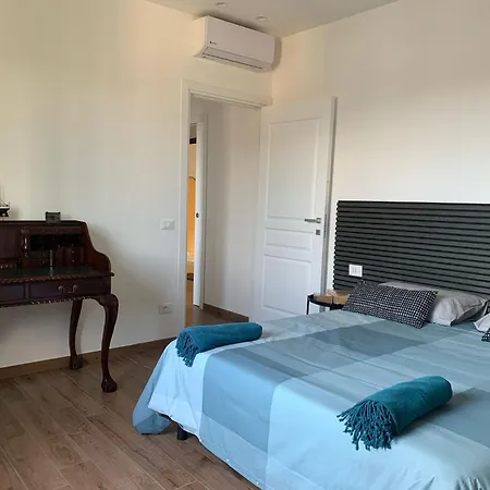 A Casa Di Leo-intero * Marino